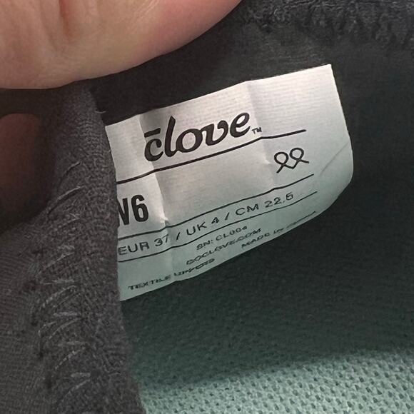 Clove Night Shift Nursing Classic Sneaker Shoes Black Women 6 Tried on - Picture 9 of 10